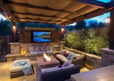 outdoor entertainment center